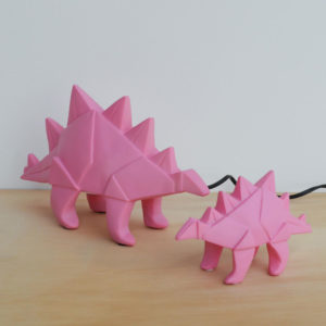 lampada-dinosauro-rosa-stegosauro-origami-goolp